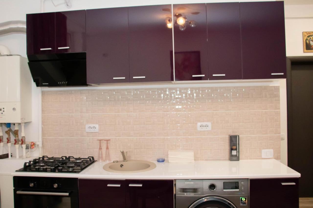 Apartament Capitala Militari Roşu Exteriér fotografie
