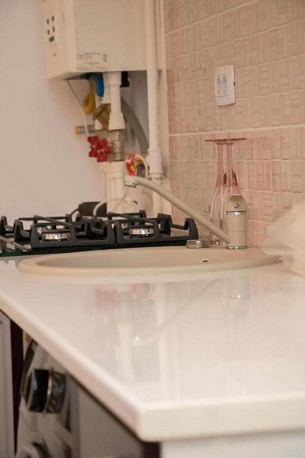 Apartament Capitala Militari Roşu Exteriér fotografie